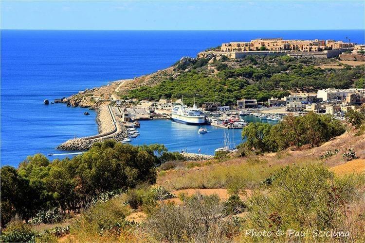 Fort Chambray Harbor Breeze Għajnsielem Buitenkant foto
