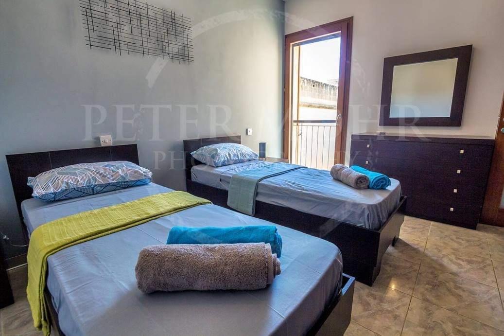 Fort Chambray Harbor Breeze Għajnsielem Buitenkant foto